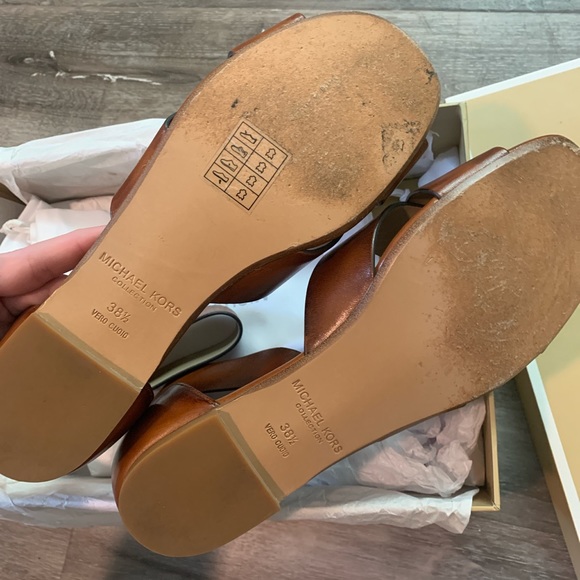 SOLD - Picture 4 of 4